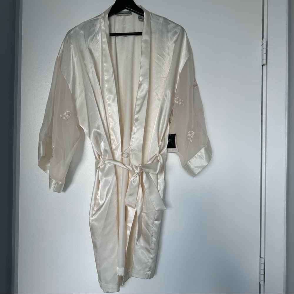 Valerie Stevens • Bridal Robe